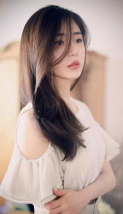 粉嫩邻家小妹小奈樱正能量视频合集，600MB青春甜美风格展现