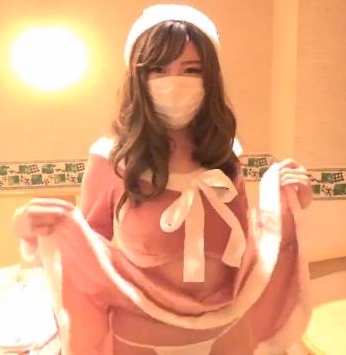 巨神峰女主大罩杯早希ちゃんFC2+fantia合集43V7.5G，震撼视听体验！