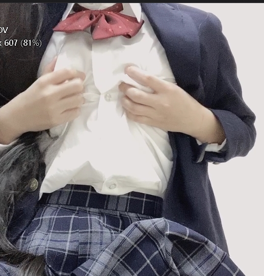 推特知名博主momo小姐姐大腿魅力合集，精彩视频20个，带你领略她的真实与可爱