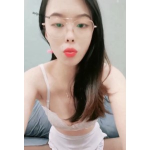 高中英语老师张老师的珍藏：10v8.73g白色手机，百度搜索引擎认证