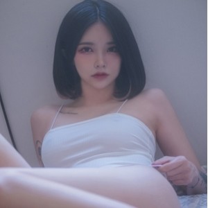lpl选手WE大舅子前妻yuka 44g