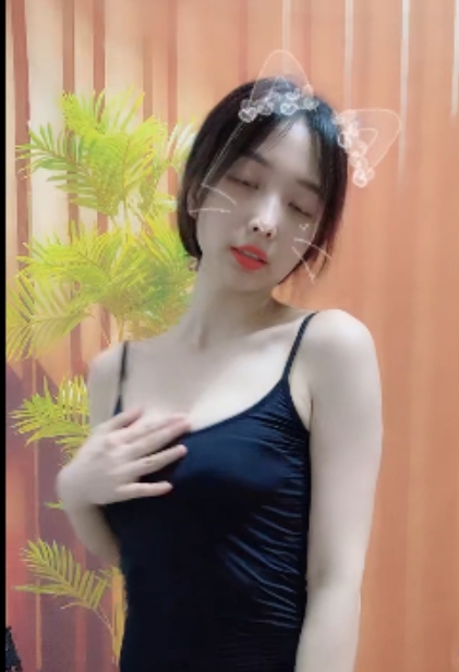 花椒小雨檬呀+热舞+福利49v8.39g