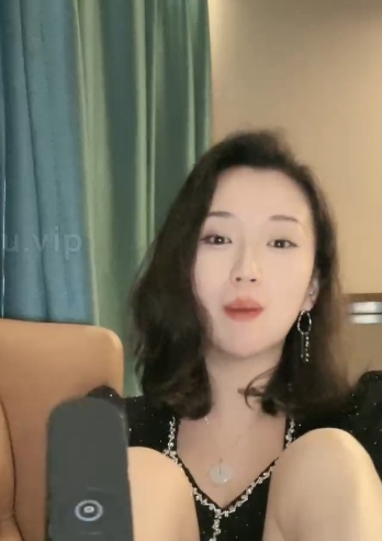 [转载搬运]+套路直播+潘妮女王++龟责灯+[1v+619MB][百度盘]