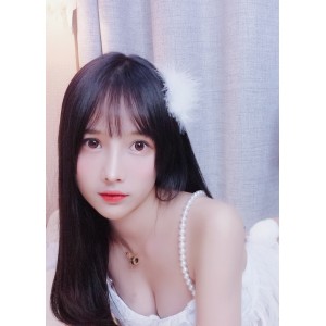 品合集，深入了解并喜爱这位可爱的女主播。