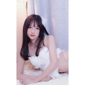 品合集，深入了解并喜爱这位可爱的女主播。