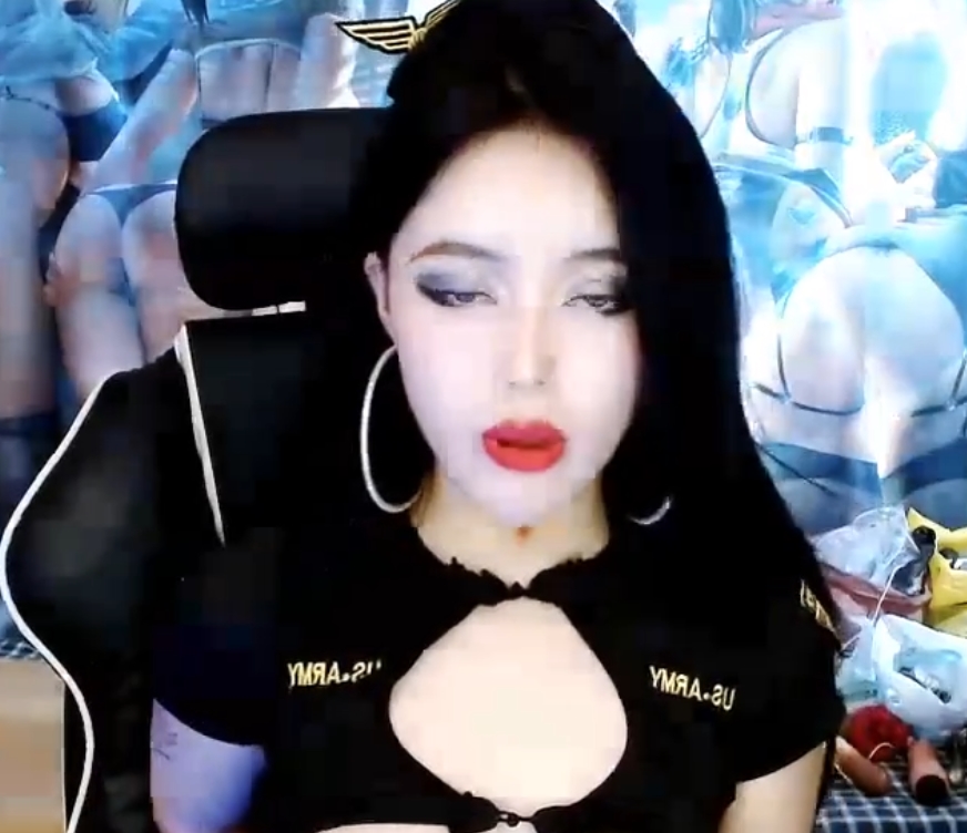 神秘御姐REAOWNA：13v11.6g视频系列