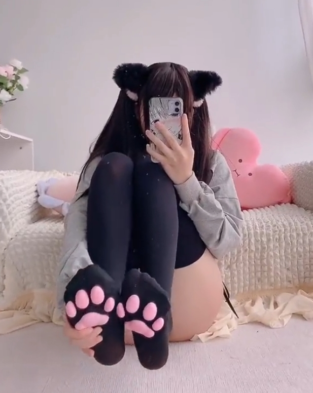 神秘二阶堂：精心制作COS视频，数量众多