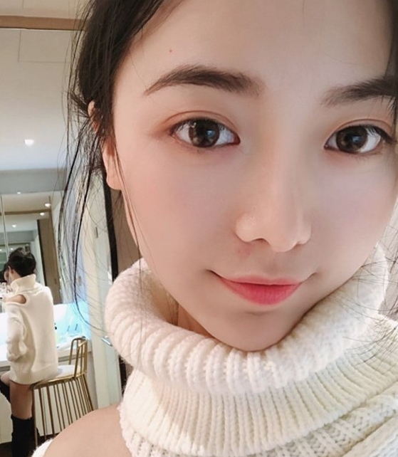 绝色美女王媛媛高清私密互动视频34p+3v，256m