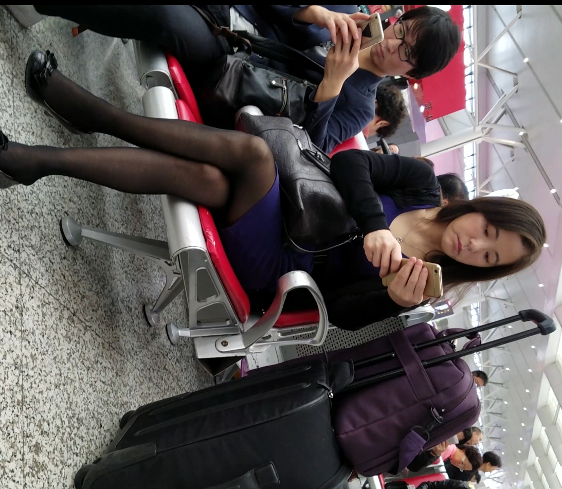 小明自购街拍车站合集：11个视频，总大小19.8G