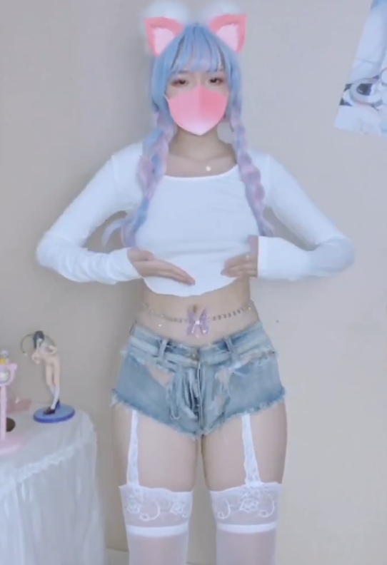 “小花热舞秀：1210个赞，12.9G精彩瞬间”