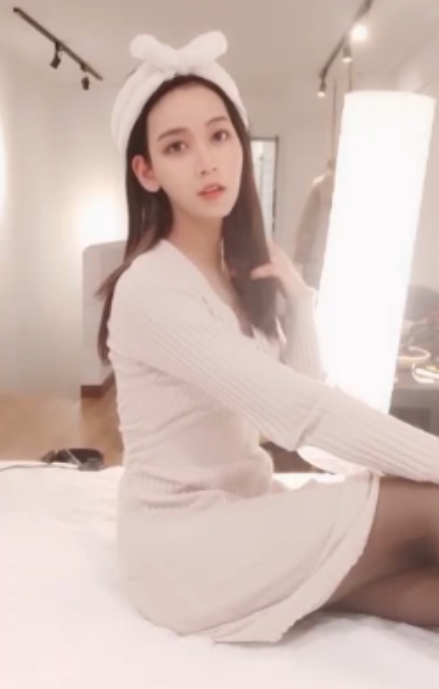 主播花椒土豪福利合集，23G解压视频，100多位主播精彩瞬间，尽享收藏乐趣！