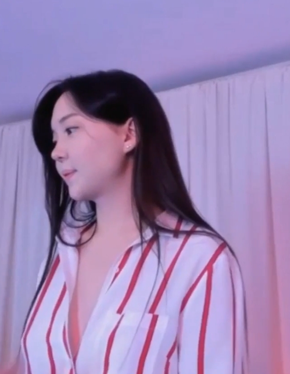 韩国人气女神U_needed_me视频合集，33部精彩视频，总大小36.3GB，超值收藏！