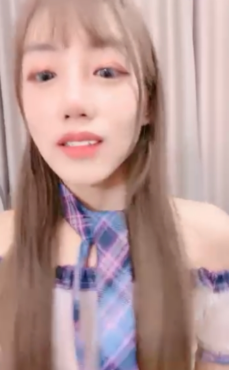 反差女友国服少女小怡最新合集50V32.9G，甜美与酷炫的完美结合