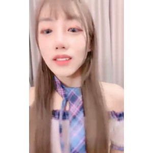 反差女友国服少女小怡最新合集50V32.9G，甜美与酷炫的完美结合