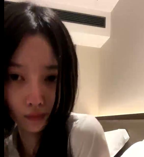 快手人气小蝴蝶飞初恋脸最新合集2V293M，自拍私房菜