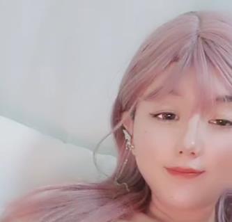 夜场道具秀超甜姐姐最新合集1V1.6G，时长2:28分，颜值S级