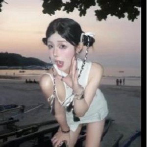 露脸清纯短资源小M狗屁小六最新合集58V327M，超粉包包身材自拍