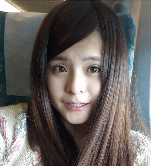 湾湾情侣泄密甜美男友曝光高颜值女友吃瓜视频1V1G，揭秘恋爱日常