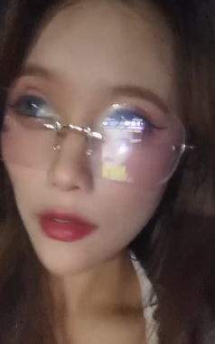 转载搬运百度盘眼镜美女搭讪司机车上做运动1V361M，解压7z格式