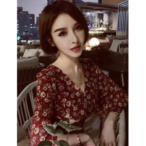 抖音网红私拍合集@小喵大宝魅惑御姐最新发布28P21M，展示独特气场