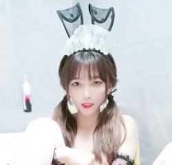 青春直播双马尾萌妹最新合集1V800M，活力满满，甜美笑容