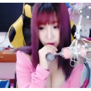 主播火猫西西全合集百度顽皮9.6G，脸蛋好身材佳，私播录播随心看