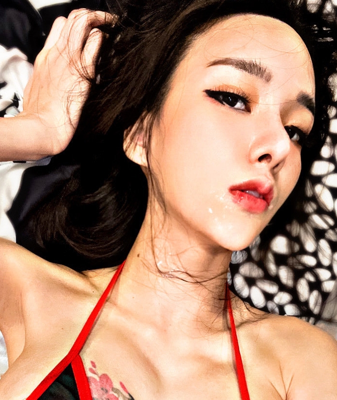 奇怪Peemaimei深处无屏障视频合集59部1.7G，收藏38