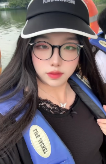 探花嘉仪疯狂视频16部9.2G合集风靡