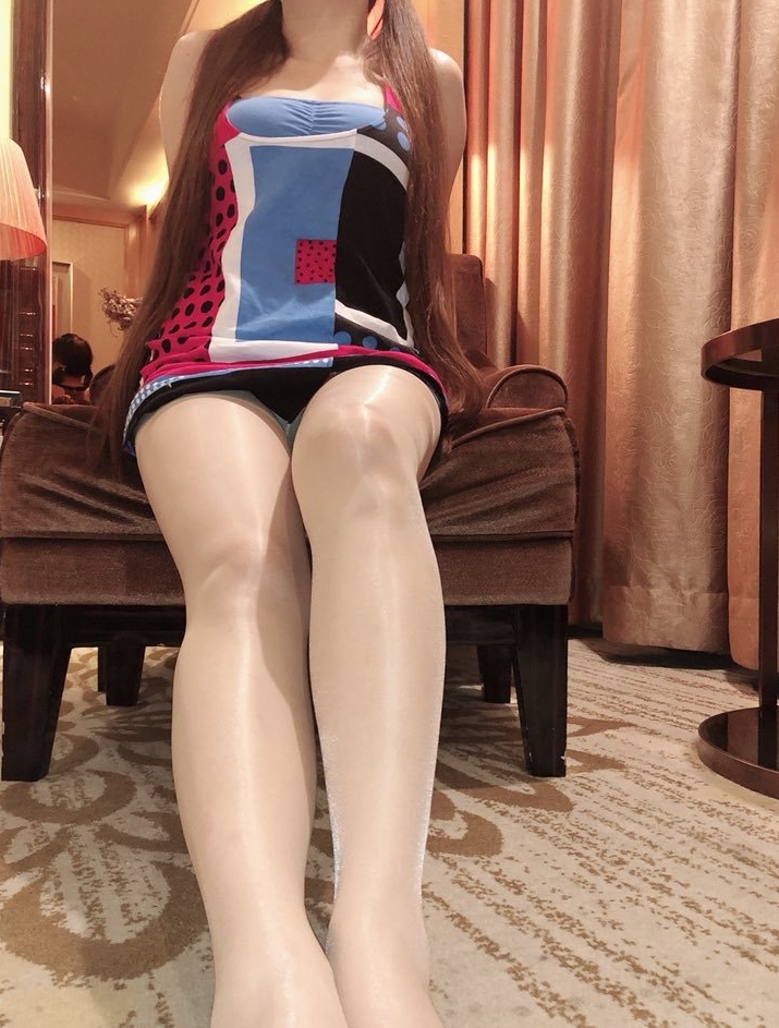 推特桃夭yenaifa油亮丝袜控合集4G大PP太顶了