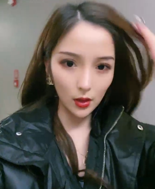 套路直播海天合集50部30G，精彩纷呈