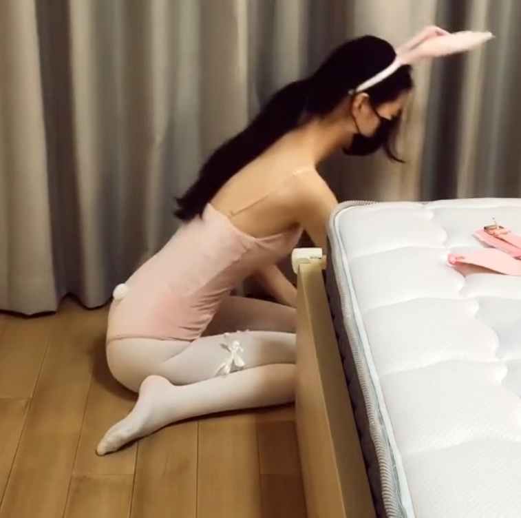 百度盘九尾少女SM指教合集43部26.1G,白丝束缚大长腿