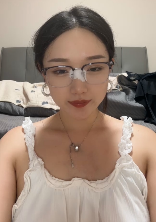 叭嗦眼镜妹多视角视频57部48.6G宝藏资源