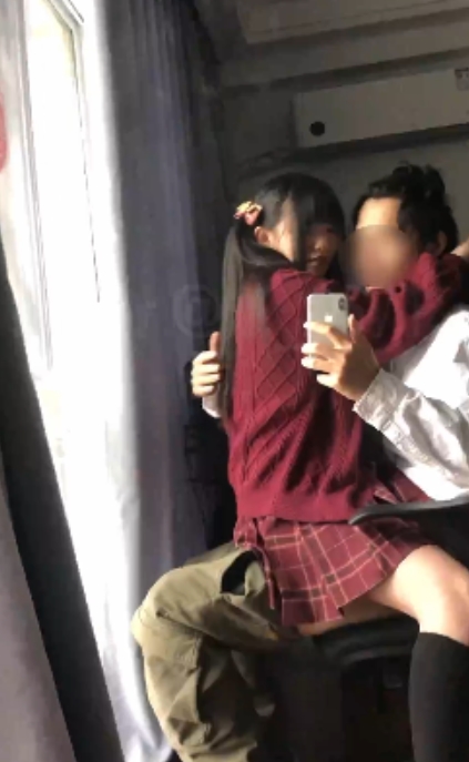 山楂树妹子JK少女超可爱视频3部200M宅男珍藏