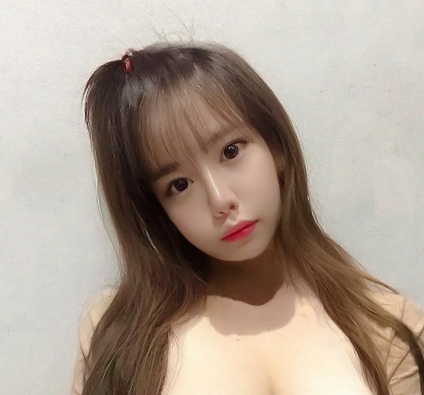 玉紫酱+yui甜甜起司桃合集12部1G反差萌