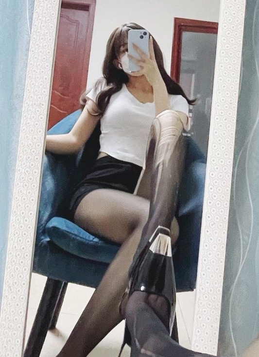 抖音桃子黑丝少妇合集70部御姐剧情12.8G这谁顶得住