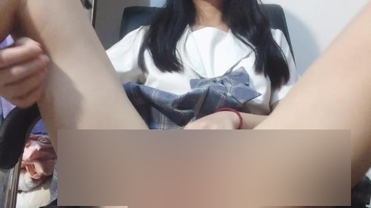 私拍圈沂禾喵喵3套蜜桃臀实录7.11G肉感拉满