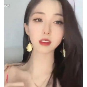 鱼鱼推特表演蜜桃合集94部3.6G火了