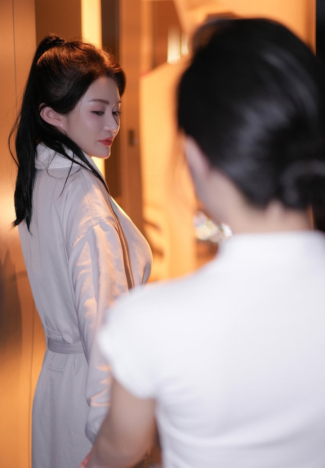 推特谭小灵优质内容合集13G540张图+16视频