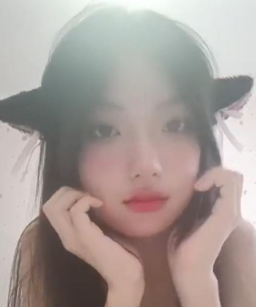 推特小姐姐神器特写7v788M绝密私藏