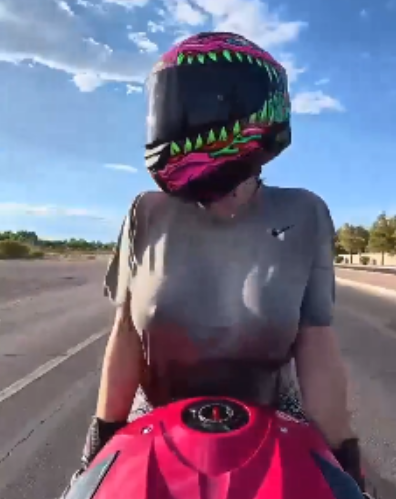 推特大罩杯馒头合集32部7.8G绝品珍藏