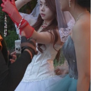 推特蕾丝婚纱妹演唱会跟拍多角度429MB绝美视角