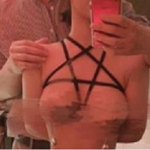 推特反差婊情侣自拍合集87部47G超火辣