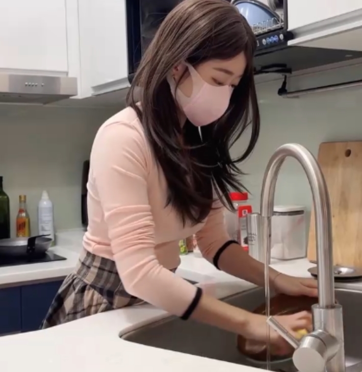 抖音SSRPEACH瑜伽教学121部23.8G极致诱惑