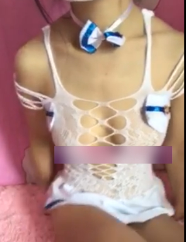 推特夏小寒粉嫩视频合集50部5.6g劲爆