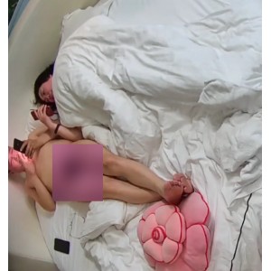 有趣台少妇湿身视频1.3GB浴室玩得花