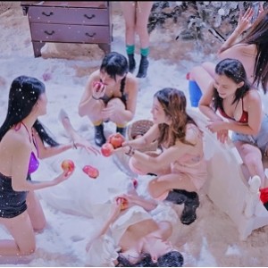 推特Jiali白雪公主绝密展示1部1.06GB
