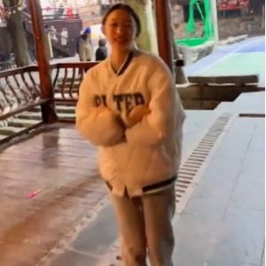 推特梦杰反差婊合集74G新增姐妹花优质
