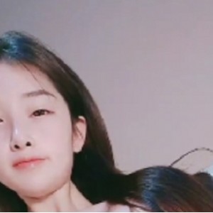 48.6G依依外网美少女私拍79部太撩人