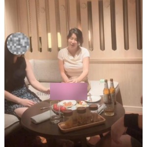 李雅抖音巨杯女神最新双人实战视频1部314M玩法太野了