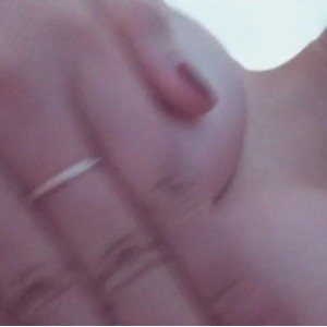 超美靓女摸某处私密视频N部200MB百度云